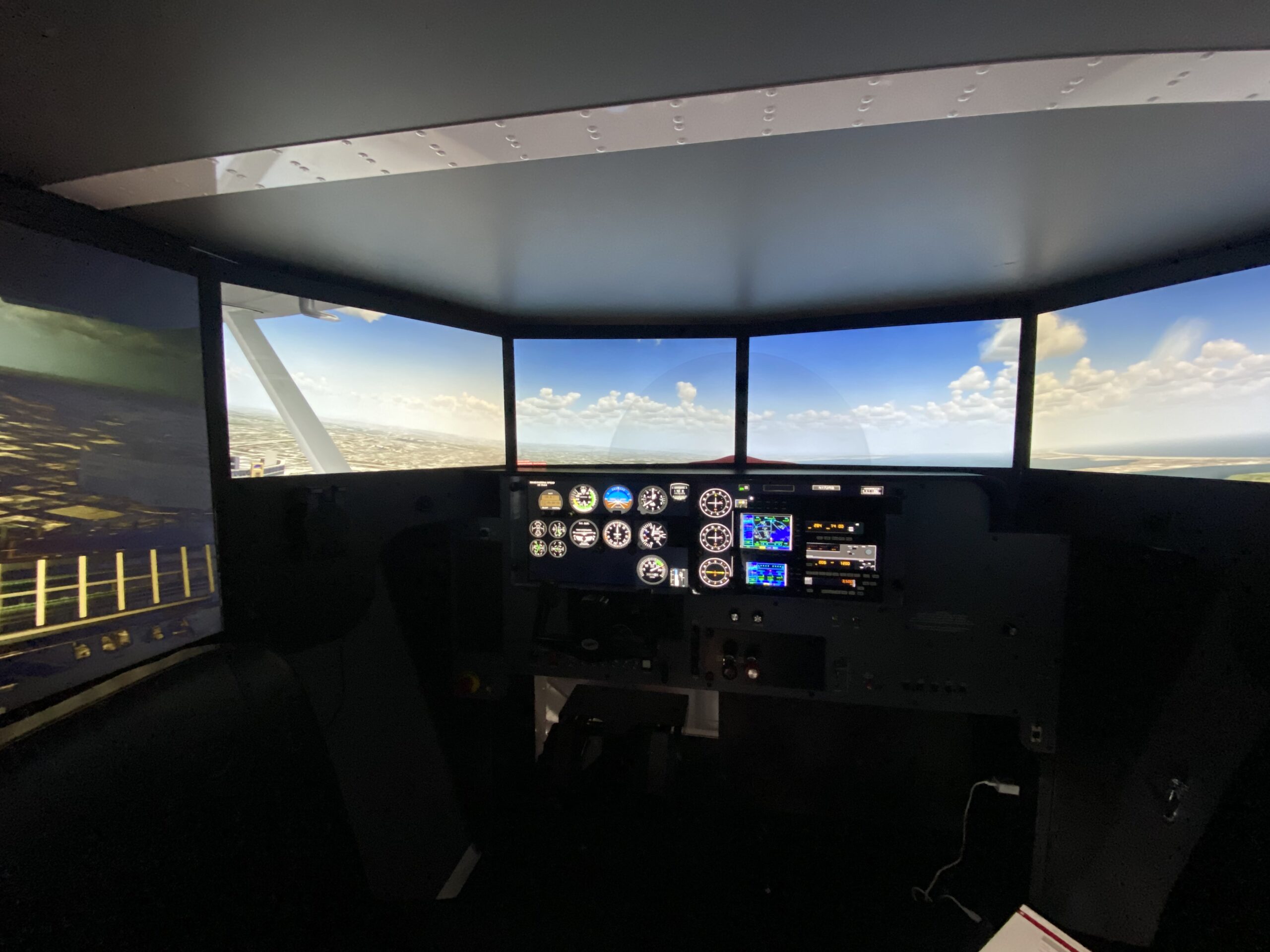 Cessna 172S Full Motion Flight Simulator