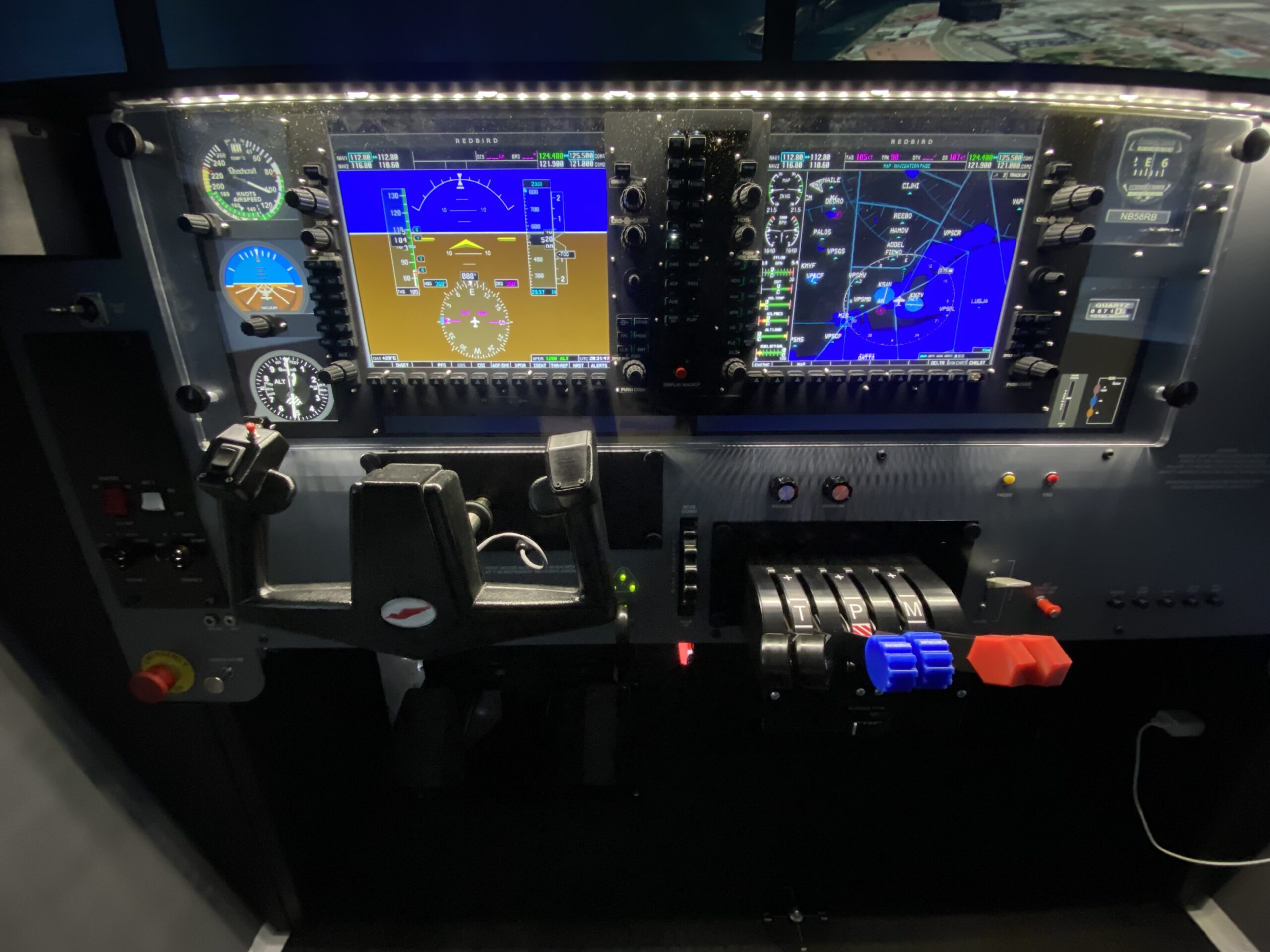 B58g-1000 Full Motion Flight Simulator